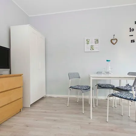 Apartament Nadmorski Las *